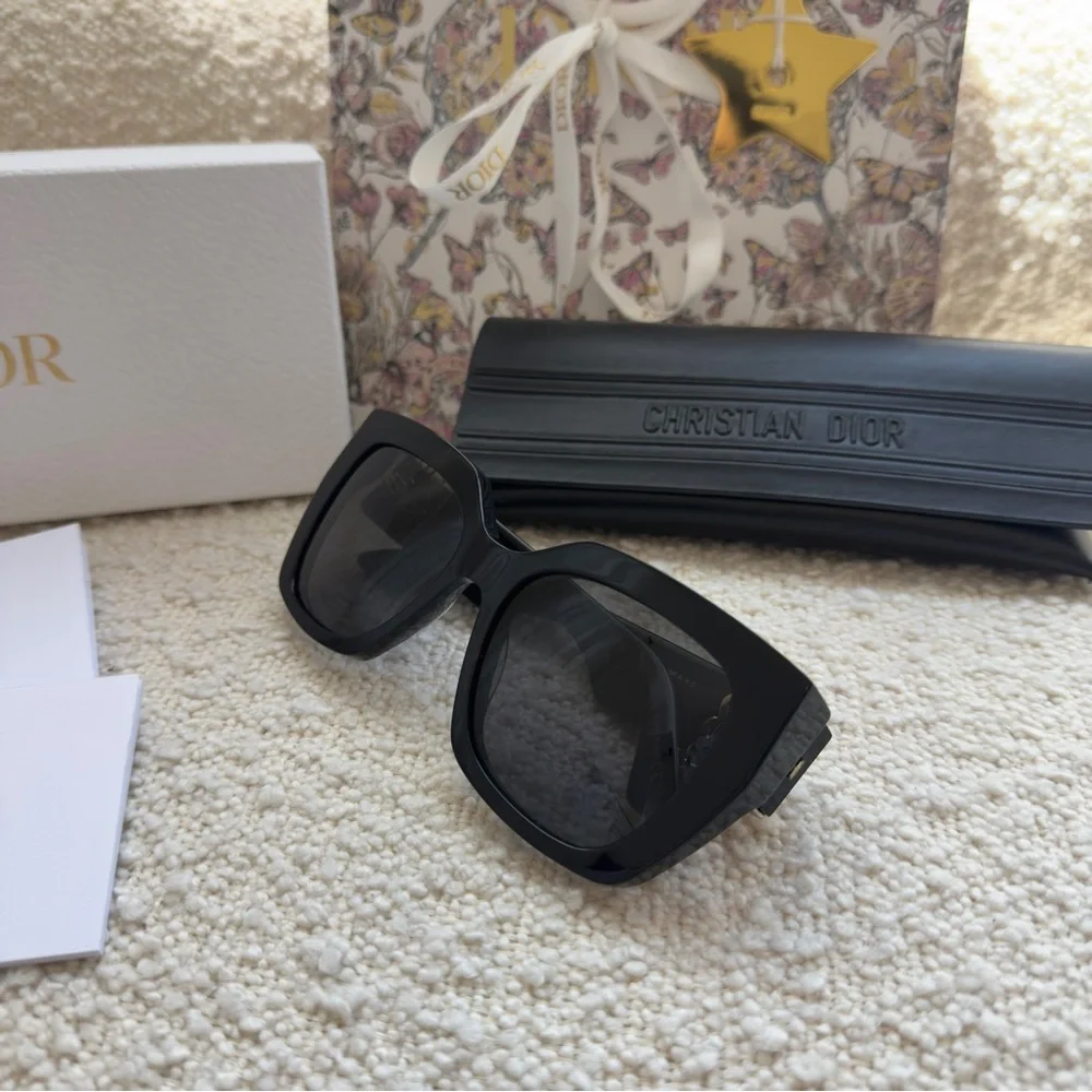 Christian Dior Miss Dior Black Sunglasses | MissDior S21